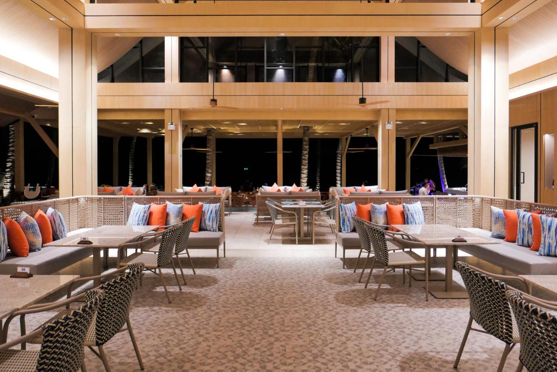 Kc Grande Resort Koh Chang Exterior foto The interior of the restaurant